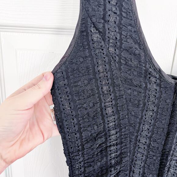 Loralie Original Vintage Sleeveless Black Lace Tulle Gown - Picture 12 of 13